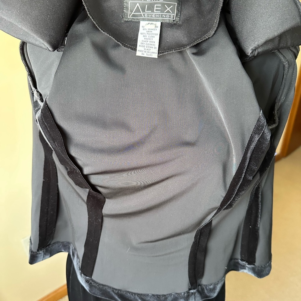 Alex Evenings Black Velvet Jacket/Skirt Glam Formal Petite - Picture 9 of 15